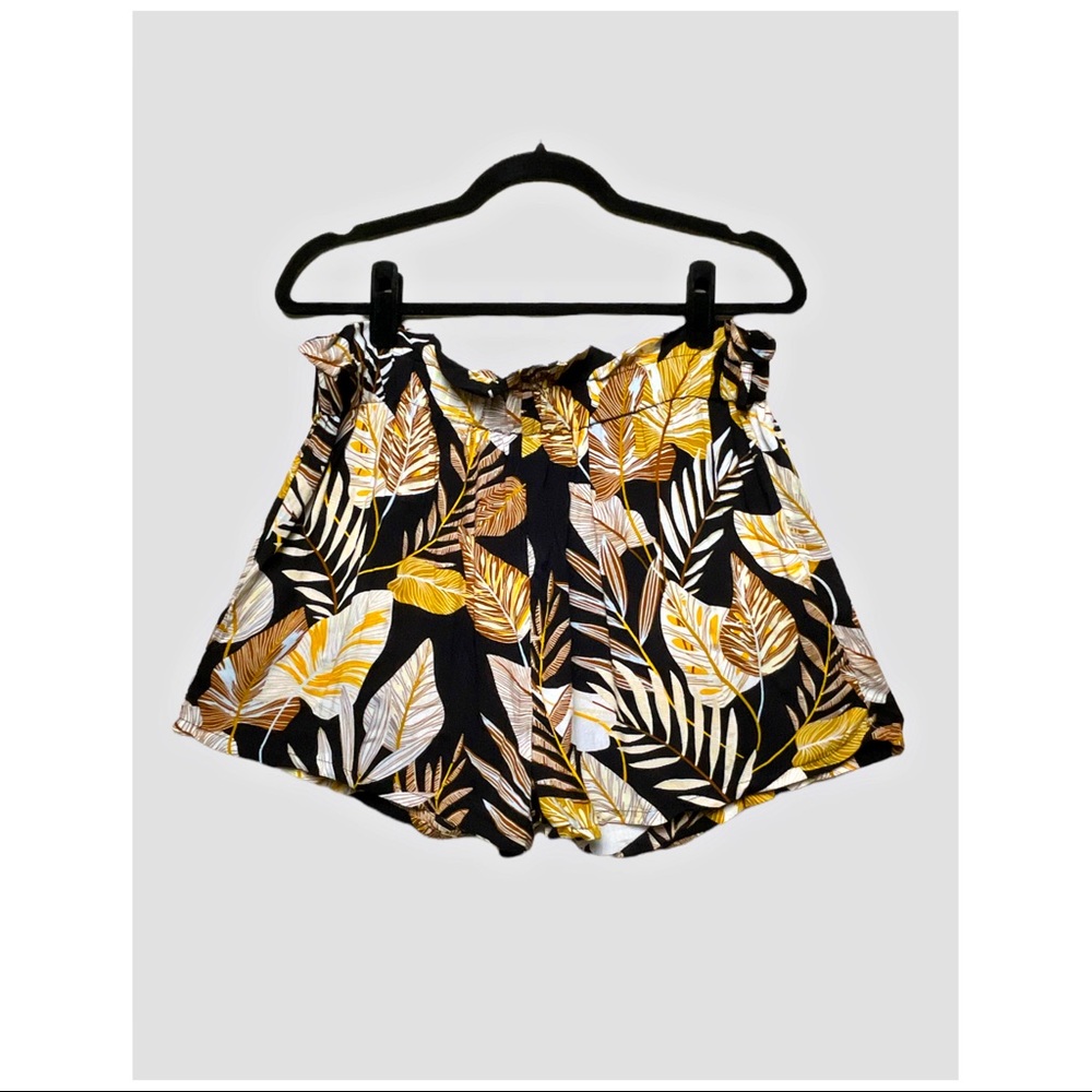SHEIN | BOHO LEAF PRINT COTTON PAPERBAG SHORTS
